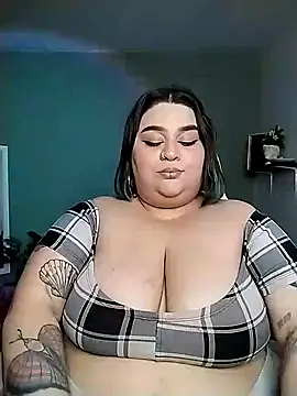 Snapshot of tiffany_laurens chatting on January 14, 6:02 am tiffany laurens online show from January 14, 6:02 am