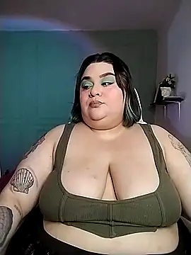 Snapshot of tiffany_laurens chatting on February 7, 4:27 am tiffany laurens online show from February 7, 4:27 am