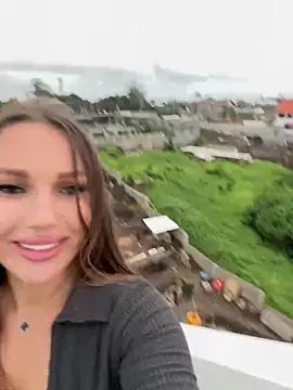 Snapshot of Syka0001 chatting on February 8, 9:56 am Syka0001 online show from February 8, 9:56 am