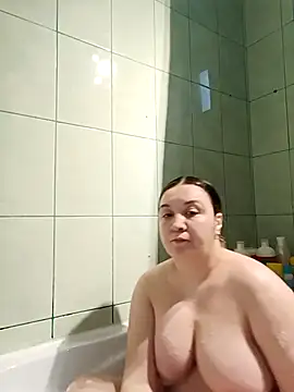 Snapshot of MikySWeet7 chatting on February 10, 7:23 am MikySWeet7 online show from February 10, 7:23 am