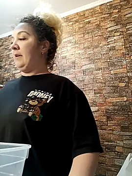 Snapshot of MikySWeet7 chatting on February 17, 8:48 pm MikySWeet7 online show from February 17, 8:48 pm