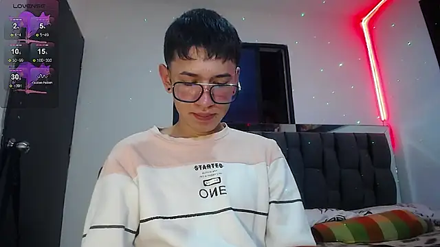 Mr daren  online show from February 12, 5:37 pm