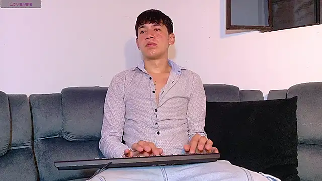 Mr daren  online show from October 18, 4:30 pm