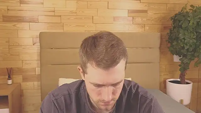 EthanPinkman online show from October 2, 4:30 am