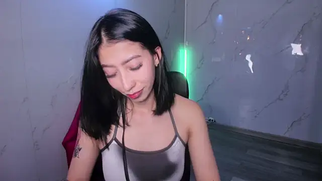 LilithCooperr  online show from March 18, 3:09 am