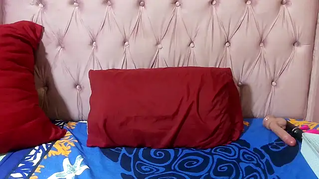 Snapshot of SweetMellowX1 chatting on March 11, 8:20 am SweetMellowX1 online show from March 11, 8:20 am