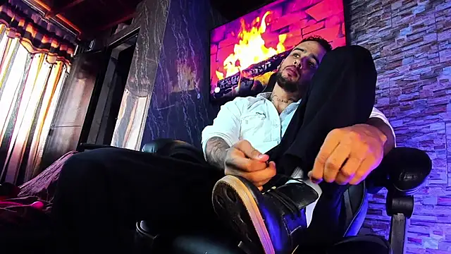 Snapshot of Seth_Owner chatting on January 14, 5:01 pm Seth Owner online show from January 14, 5:01 pm