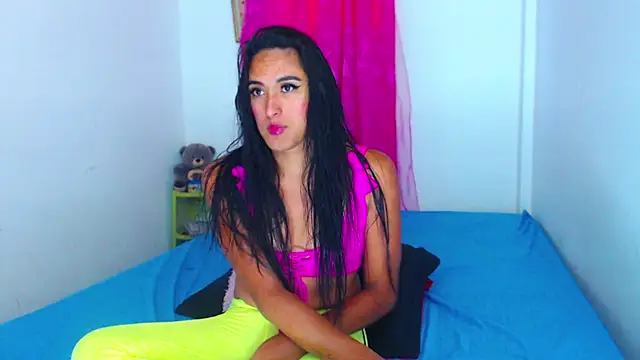 misss estrella online show from February 13, 2:57 pm