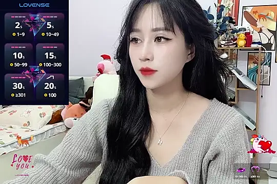  LLisa  online show from January 8, 6:52 pm