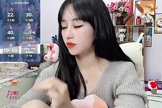  LLisa  online show from February 9, 11:46 pm