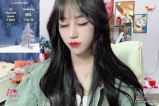  LLisa  online show from February 11, 4:24 pm