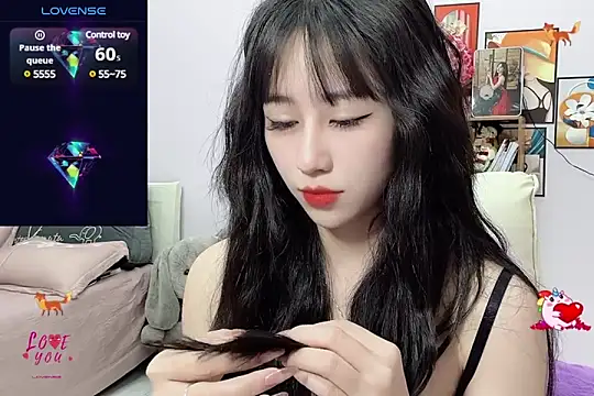  LLisa  online show from February 26, 5:50 pm