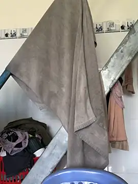 2HotAsain4u online show from January 5, 1:45 am