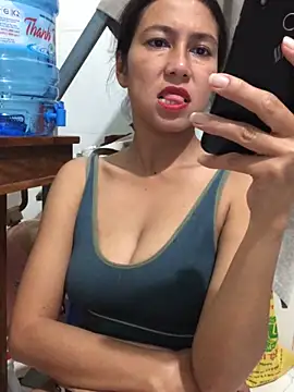 2HotAsain4u online show from January 5, 2:41 pm