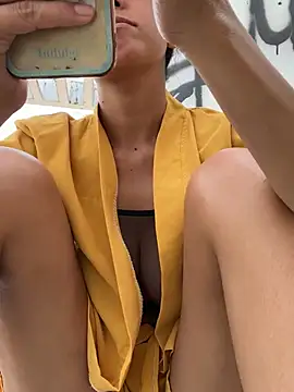 2HotAsain4u online show from January 9, 3:58 am