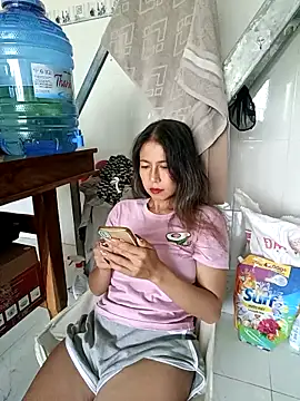 2HotAsain4u online show from February 15, 1:21 am