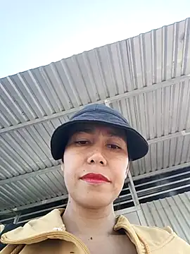 2HotAsain4u online show from February 28, 2:20 am