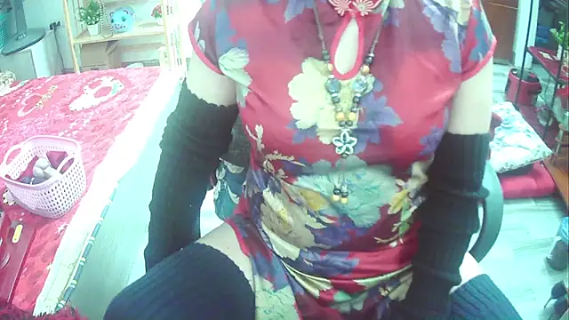 Snapshot of Miu-Le chatting on March 8, 3:45 pm Miu-Le online show from March 8, 3:45 pm