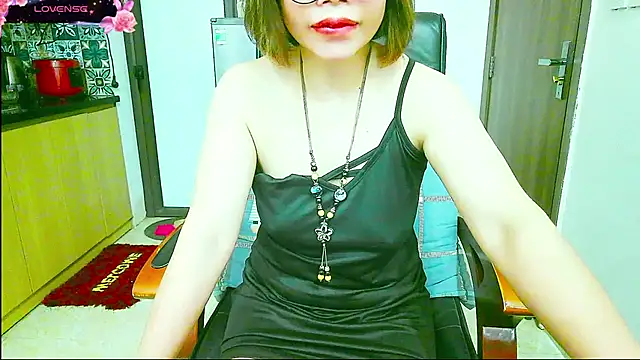Snapshot of Miu-Le chatting on September 11, 6:19 pm Miu-Le online show from September 11, 6:19 pm