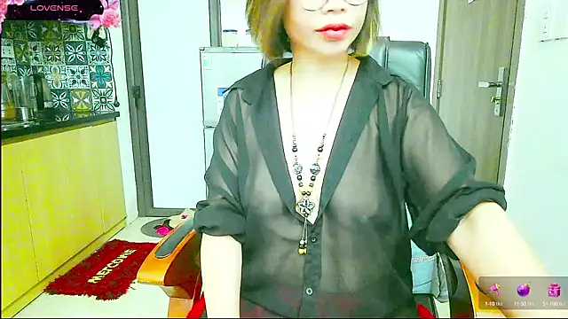 Snapshot of Miu-Le chatting on September 16, 7:48 pm Miu-Le online show from September 16, 7:48 pm