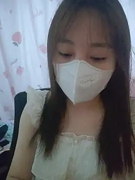 Snapshot of Kajisu_26 chatting on May 5, 12:51 am Kajisu 26 online show from May 5, 12:51 am