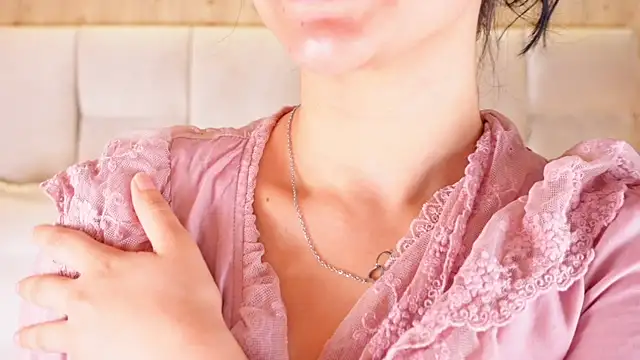 KiraKayleigh1 online show from July 5, 12:12 pm