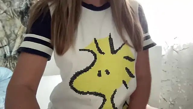 LisaFlower online show from September 26, 11:03 am