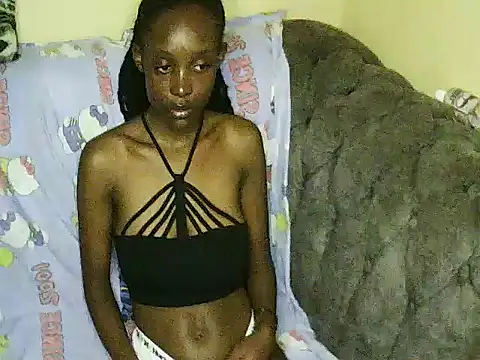 petite clara24 online show from October 4, 10:19 pm