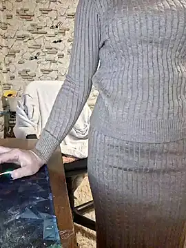  Kitti  online show from December 20, 9:28 pm