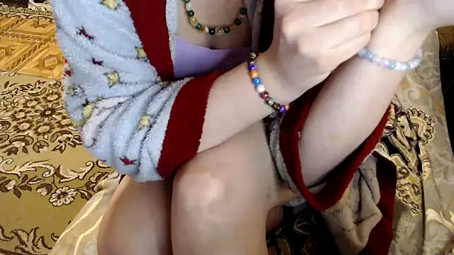  Kitti  online show from March 10, 9:18 pm