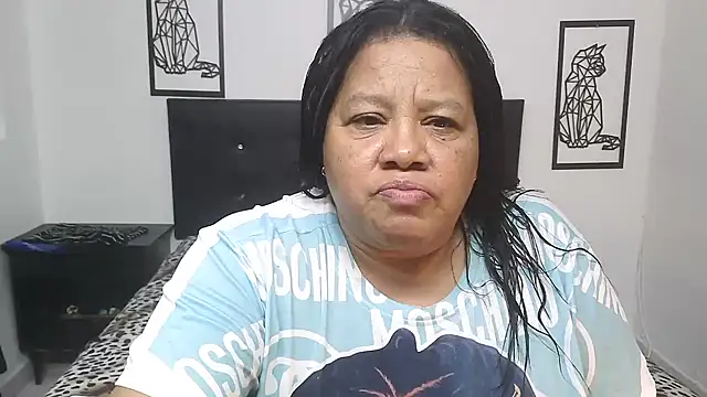 Shanttal0272 online show from January 9, 12:35 am