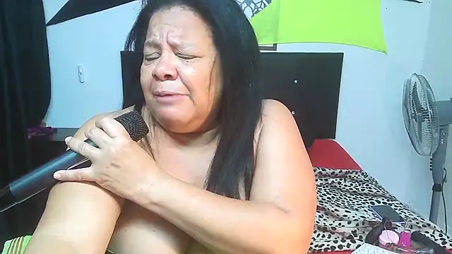 Shanttal0272 online show from April 15, 12:45 pm