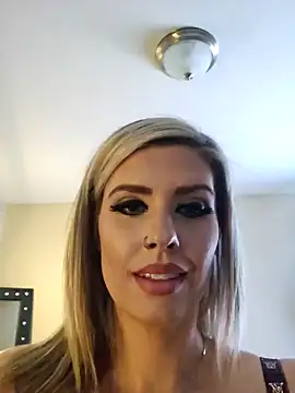 Snapshot of ellieconradxo chatting on December 30, 6:16 pm ellieconradxo online show from December 30, 6:16 pm