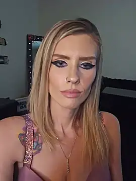 ellieconradxo online show from July 8, 4:33 pm