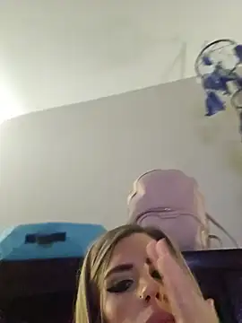 ellieconradxo online show from August 1, 3:39 am