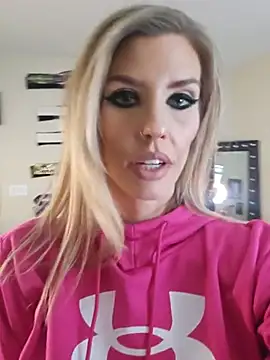 ellieconradxo online show from August 6, 2:08 pm