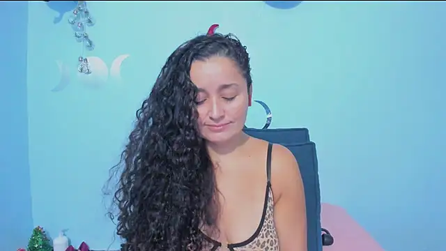  luna  sweet  online show from December 4, 1:26 am