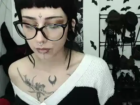 n0sferatus   online show from March 12, 1:56 am