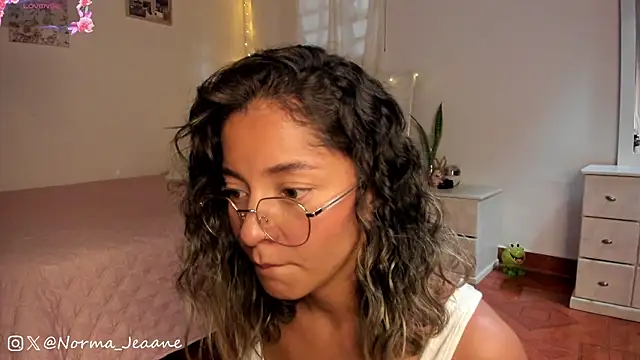 Norma-Jeaane online show from January 21, 8:11 pm