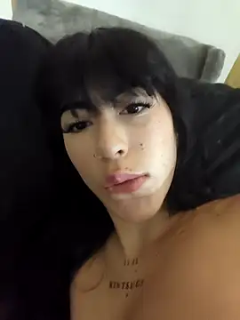 chaymae nah  online show from March 15, 10:38 pm