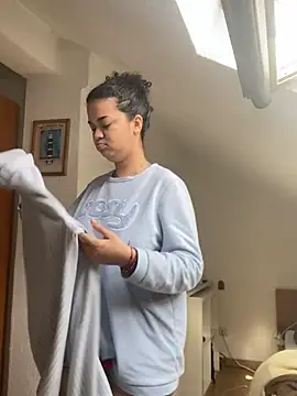 Snapshot of rafamarianoofc chatting on February 25, 10:47 am rafamarianoofc online show from February 25, 10:47 am