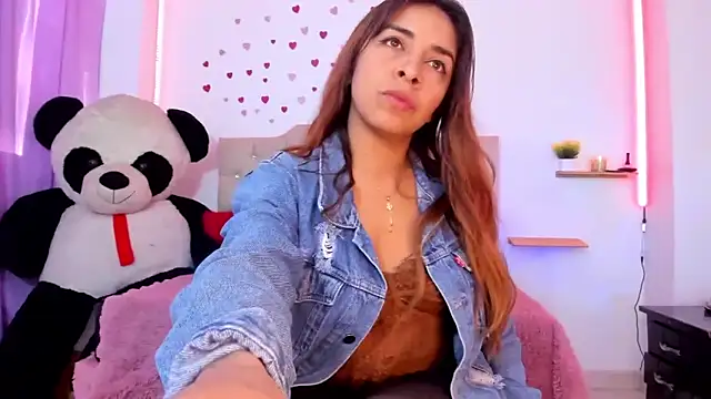 ameliefederline11 online show from March 5, 1:40 pm