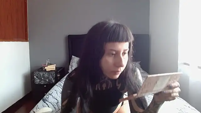 Emilia 1995 online show from September 24, 1:36 pm