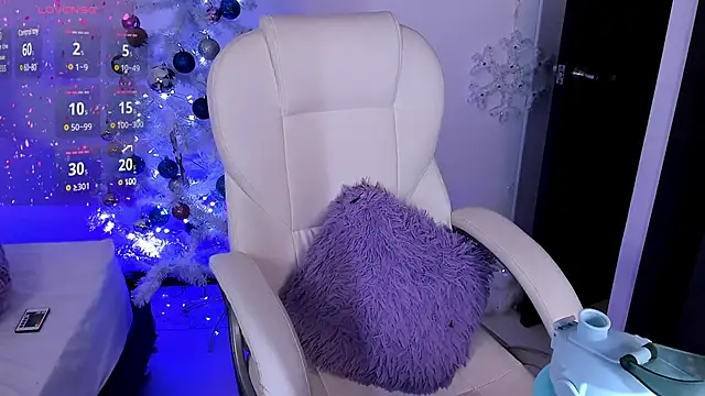 Snapshot of nyna_1 chatting on December 15, 9:09 pm nyna 1 online show from December 15, 9:09 pm