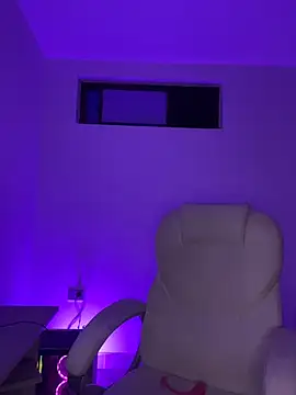 nyna 1 online show from April 18, 2:04 am