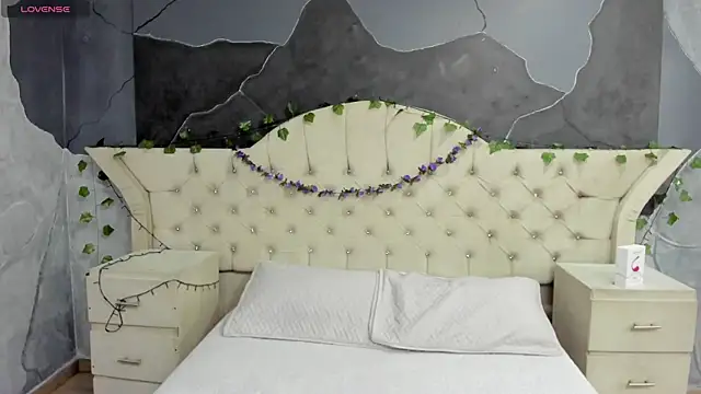 AmberGreyy  online show from November 21, 6:06 pm