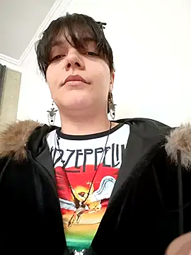 Snapshot of AmberGreyy_ chatting on April 18, 1:15 pm AmberGreyy online show from April 18, 1:15 pm