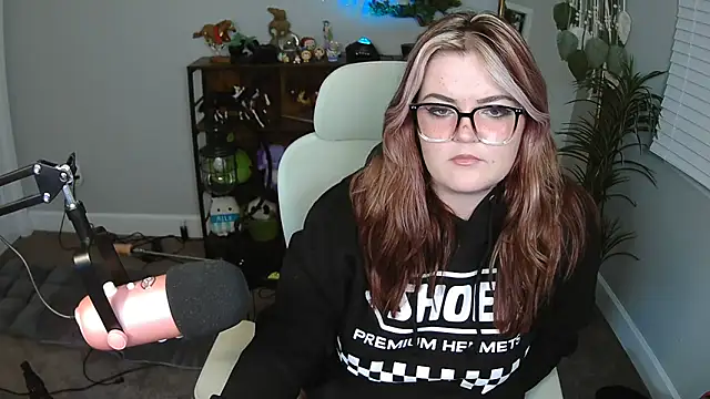 rodeobrii online show from March 25, 1:44 am