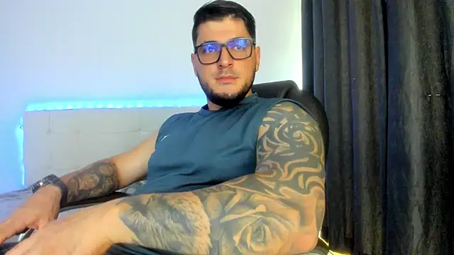 Teilor Creed online show from February 4, 9:09 pm