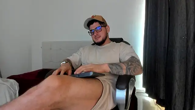 Teilor Creed online show from February 26, 7:35 pm